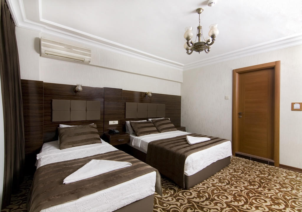 Pelikan Hotel Istanbul Bagian luar foto