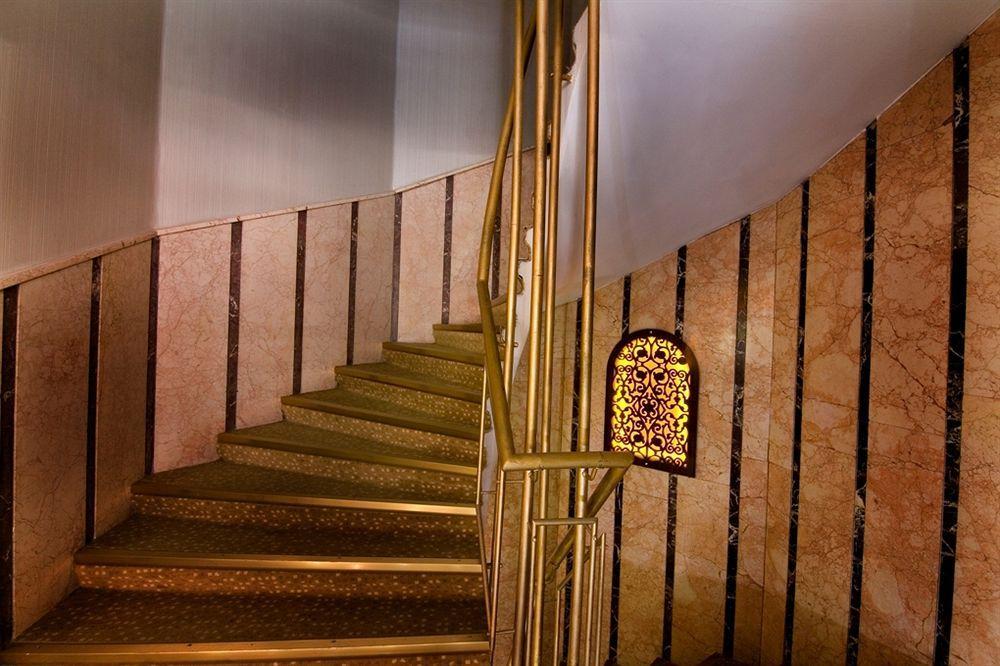 Pelikan Hotel Istanbul Bagian luar foto