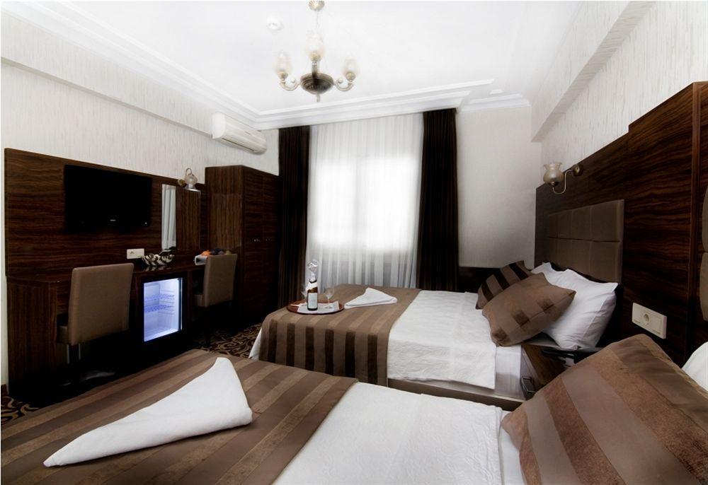 Pelikan Hotel Istanbul Bagian luar foto